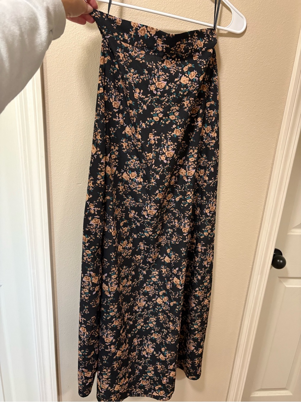SHEIN Black Maxi Skirt with Peach Floral Print
